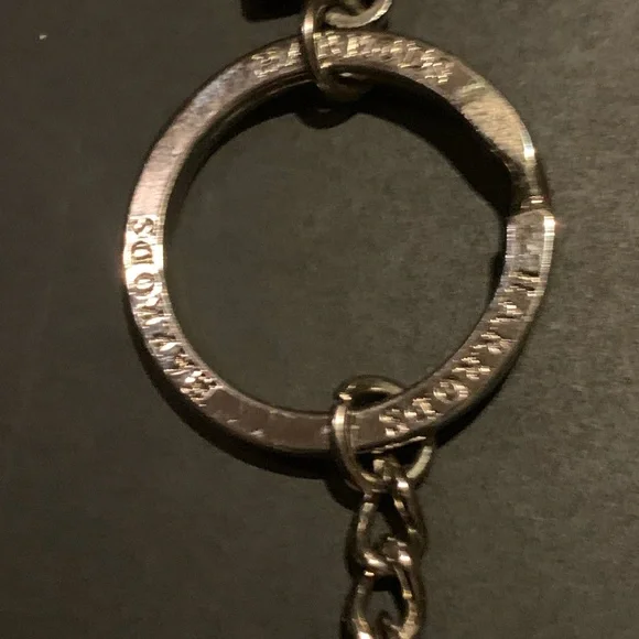 Harrods of London telephone key chain - Picture 5 of 5